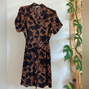 Floral patterned button-down tie-waist dress